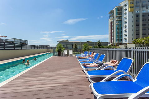 Oxygen Apartments - Accommodation Main Beach 17