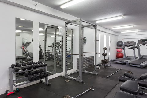 Oxygen Apartments - Accommodation Main Beach 16