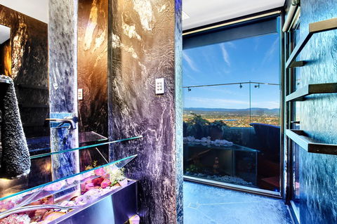 Burleigh Esplanade Apartments - Accommodation Main Beach 7