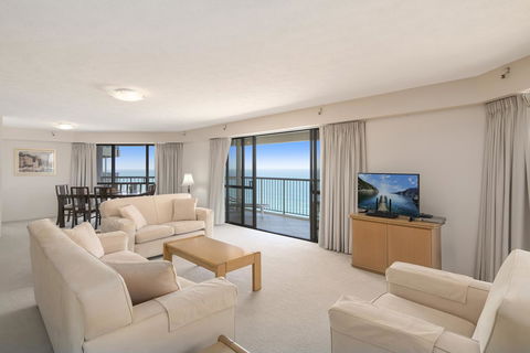 Burleigh Esplanade Apartments - Accommodation Main Beach 16