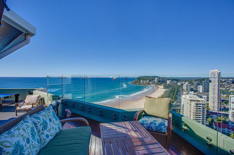 Burleigh Esplanade Apartments - Accommodation Main Beach 4