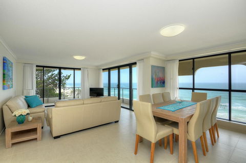 Spindrift On The Beach - Absolute Beachfront - Accommodation Main Beach 43