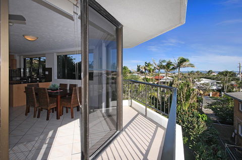 Spindrift On The Beach - Absolute Beachfront - Accommodation Main Beach 38
