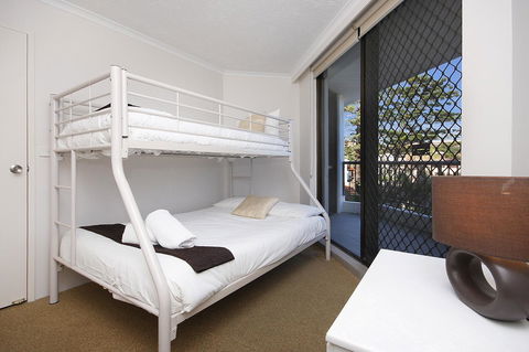 Spindrift On The Beach - Absolute Beachfront - Accommodation Main Beach 44