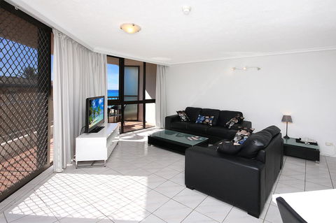 Spindrift On The Beach - Absolute Beachfront - Accommodation Main Beach 36