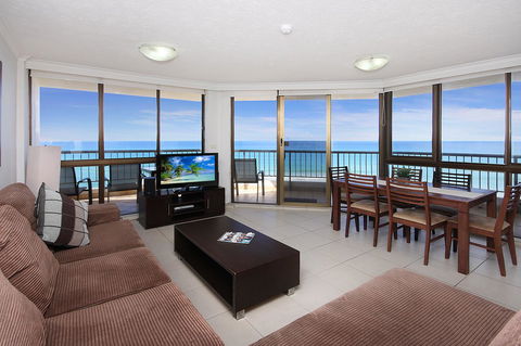 Spindrift On The Beach - Absolute Beachfront - Accommodation Main Beach 13