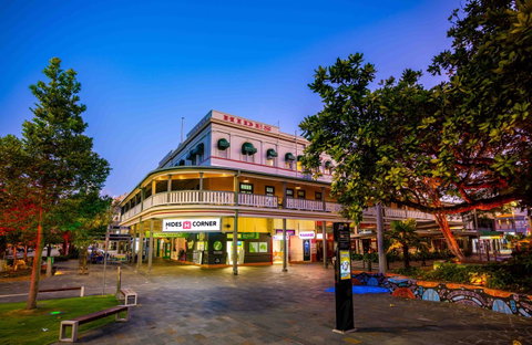 Hides Hotel - Accommodation Main Beach 23