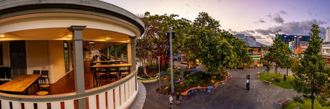 Hides Hotel - Accommodation Main Beach 12