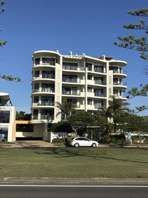 Meridian Alex Beach Apartments - Accommodation Main Beach 0
