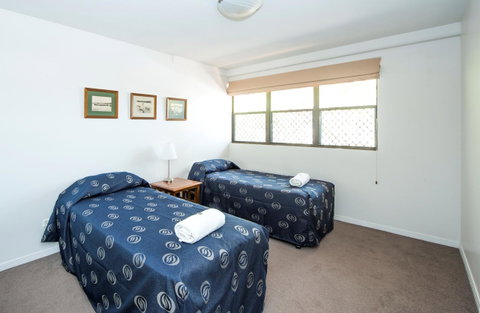 The Oasis Apartments - Accommodation Main Beach 14