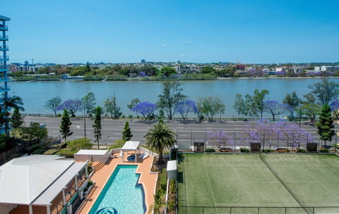 The Oasis Apartments - Accommodation Main Beach 15