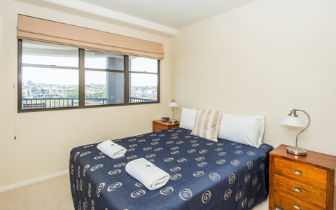The Oasis Apartments - Accommodation Main Beach 12