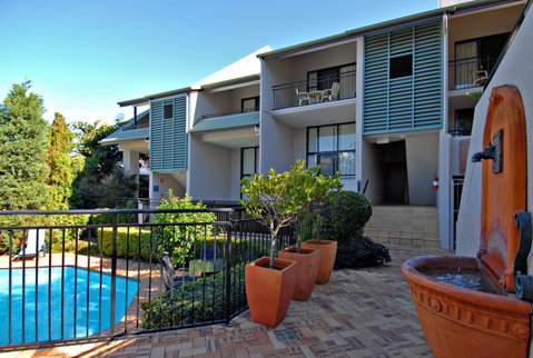 Spring Hill Mews Apartments - Accommodation Main Beach 4
