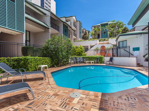Spring Hill Mews Apartments - Accommodation Main Beach 2