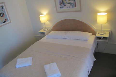 Spring Hill Mews Apartments - Accommodation Main Beach 13