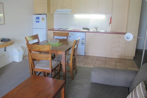 Spring Hill Mews Apartments - Accommodation Main Beach 25