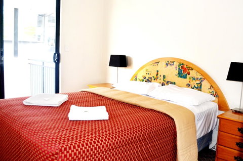 Spring Hill Mews Apartments - Accommodation Main Beach 21