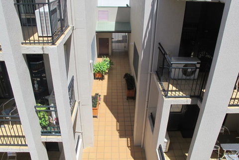 Spring Hill Mews Apartments - Accommodation Main Beach 29