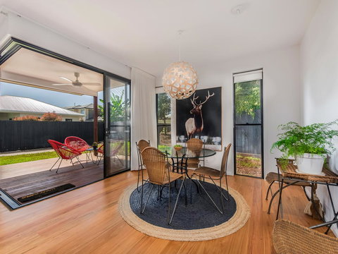 Sam's Buderim Mountain Guest House - Accommodation Main Beach 2