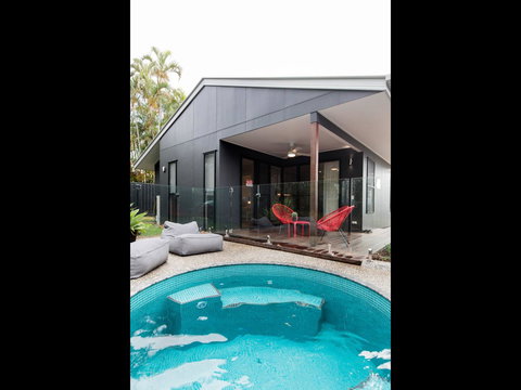 Sam's Buderim Mountain Guest House - Accommodation Main Beach 1