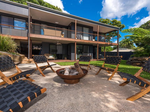 Sam's Buderim Mountain Guest House - Accommodation Main Beach 13
