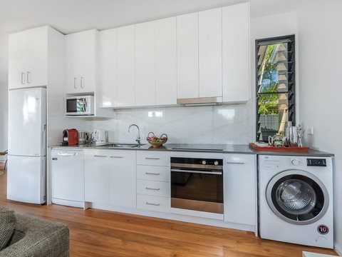 Sam's Buderim Mountain Guest House - Accommodation Main Beach 4