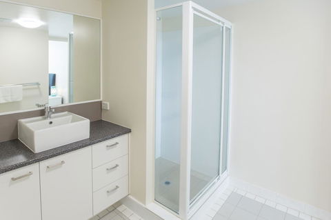 Miami Beachside Holiday Apartments - Accommodation Main Beach 24