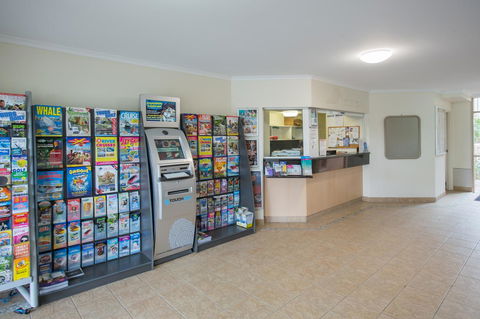 Miami Beachside Holiday Apartments - Accommodation Main Beach 9