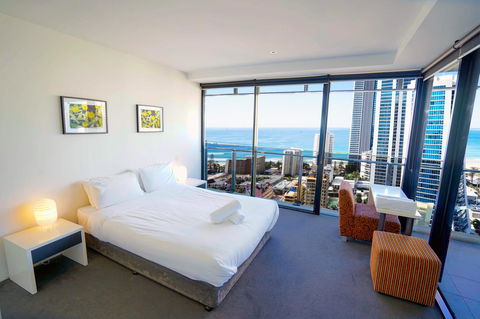 Circle On Cavill Surfers Paradise Apartments-Holiday Paradise - Accommodation Main Beach 9