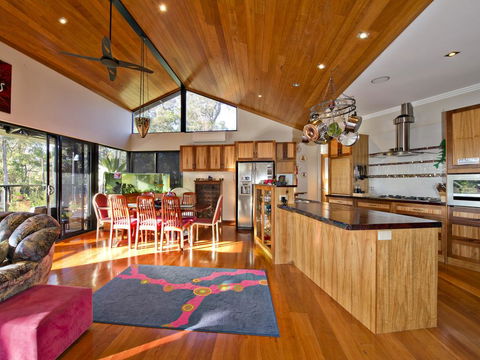 Waters Edge Margaret River Est 2010 - Accommodation Main Beach 2