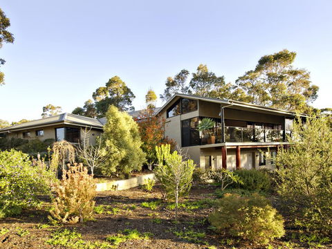 Waters Edge Margaret River Est 2010 - Accommodation Main Beach 3