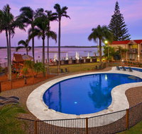 Waters Edge Port Macquarie - Accommodation Main Beach