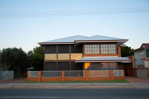Waterside House Kalbarri - Accommodation Main Beach 0