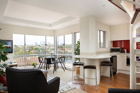 Waterside Mosman Bay Apartment W Stunning Views - Accommodation Main Beach 2