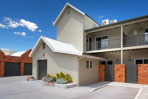 Waterstreet Apartment - Accommodation Main Beach 3