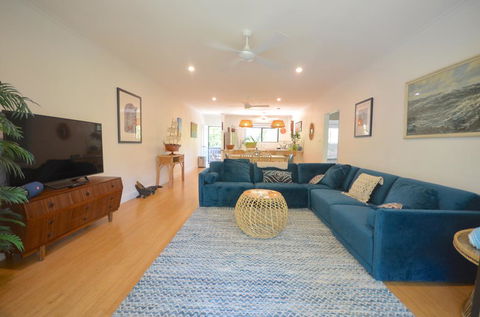 Wayfarer Apartment, In The Heart Of Port Douglas - Accommodation Main Beach 0
