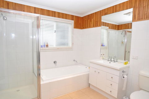WELCOME BREAK - PET FRIENDLY - Accommodation Main Beach 3