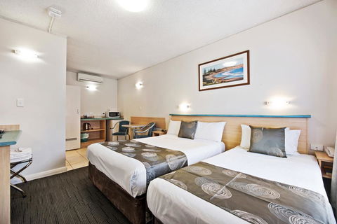 Welcome Inn 277 - Accommodation Main Beach 3