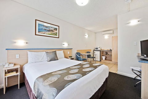 Welcome Inn 277 - Accommodation Main Beach 0