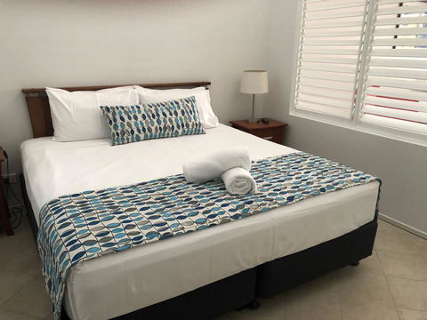 Welcome To The Centre Of Paradise - Accommodation Main Beach 1