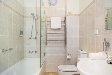 Welcome To Wonderland! In The Heart Of Strathfield - Accommodation Main Beach 3