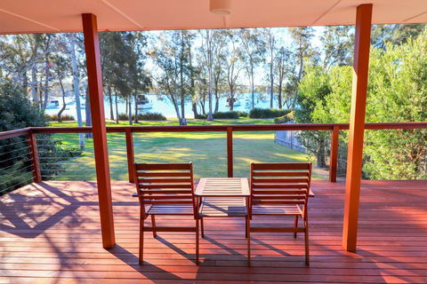 Wemberley Lakehouse - Accommodation Main Beach 0