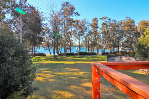 Wemberley Lakehouse - Accommodation Main Beach 3