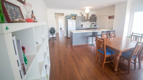 Wenneelys - 26/45 St Andrews Boulevard - Accommodation Main Beach 3
