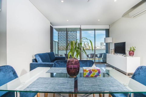 Wentworth Point 2Beds1Study2Bath Brand New APT - Accommodation Main Beach 2