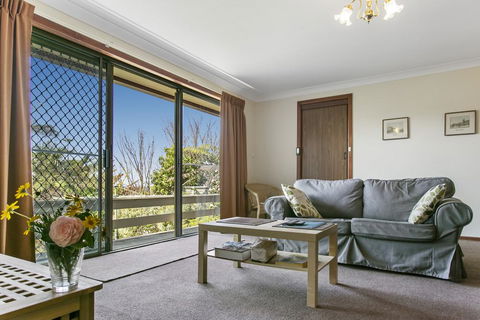 Wentworth Rose - Accommodation Main Beach 3