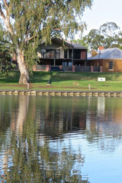 Wentworth Wharf B&B - Accommodation Main Beach 3