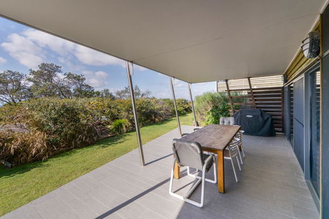 Werai - Accommodation Main Beach 1