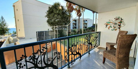 West Beach Lagoon 210 - Amazing Views - Accommodation Main Beach 3