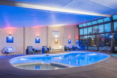 West End Motor Lodge - Accommodation Main Beach 2